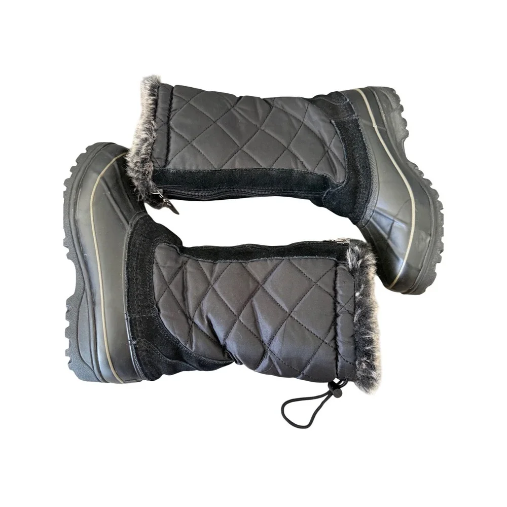 Khombu Womens Black Quilted‎ Faux Fur Trim Winter Snow Boots Size 6M Zip Up